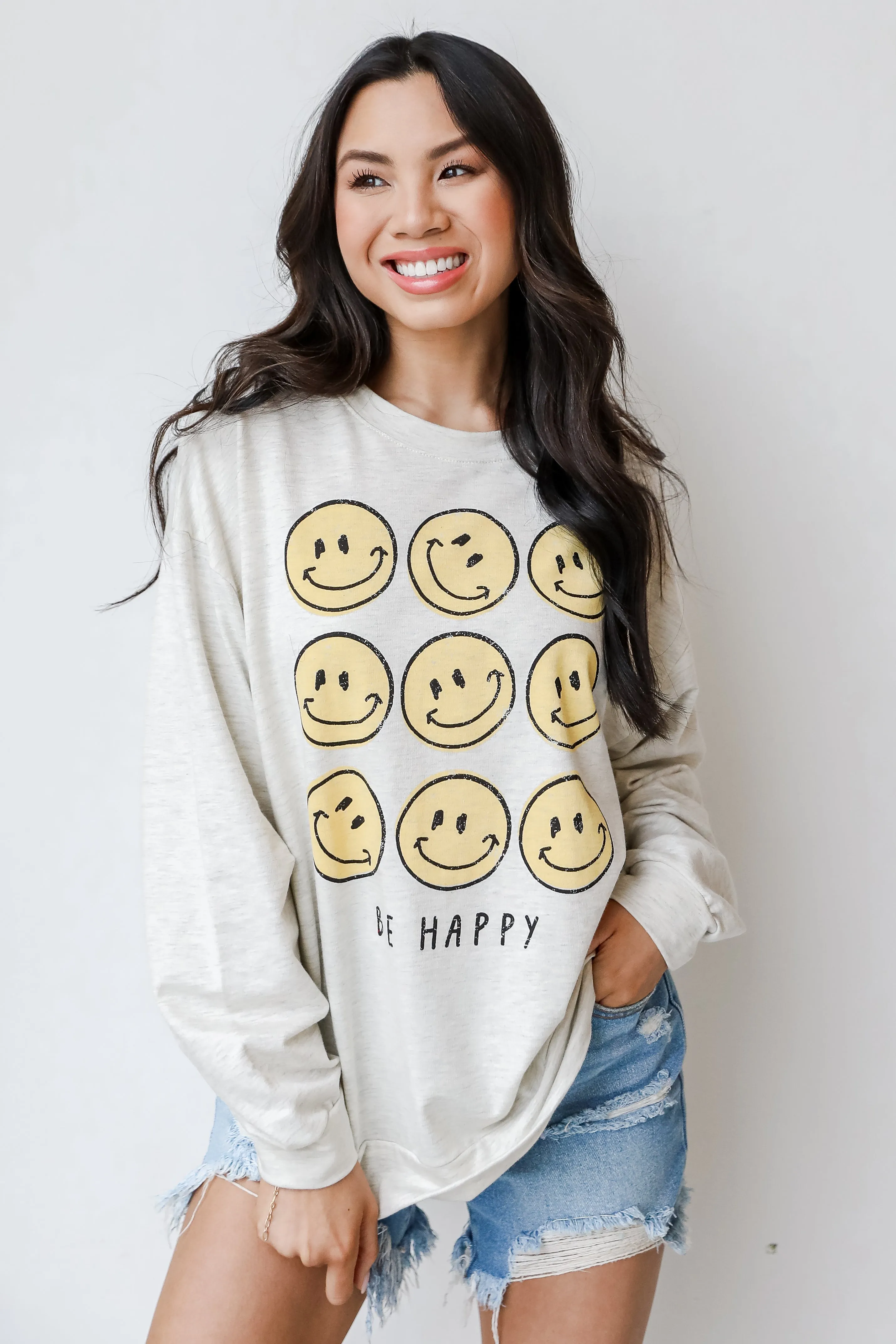 Be Happy Smiley Face Pullover