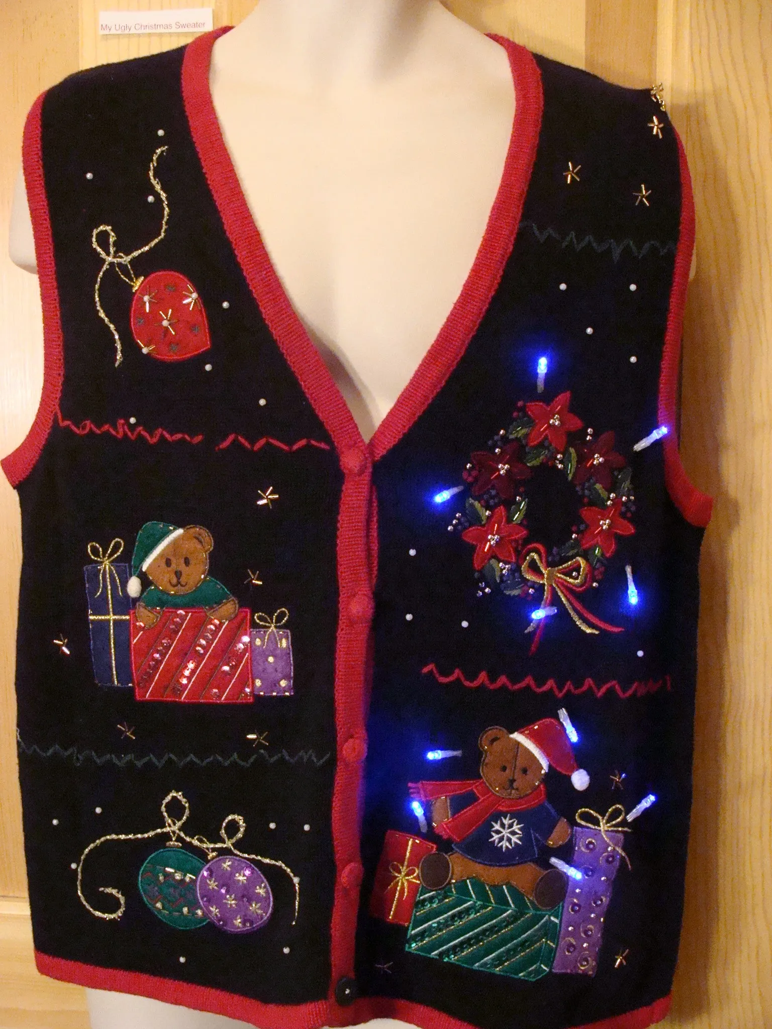 Funny Christmas Sweater Vest with Lights Bears, Wreath