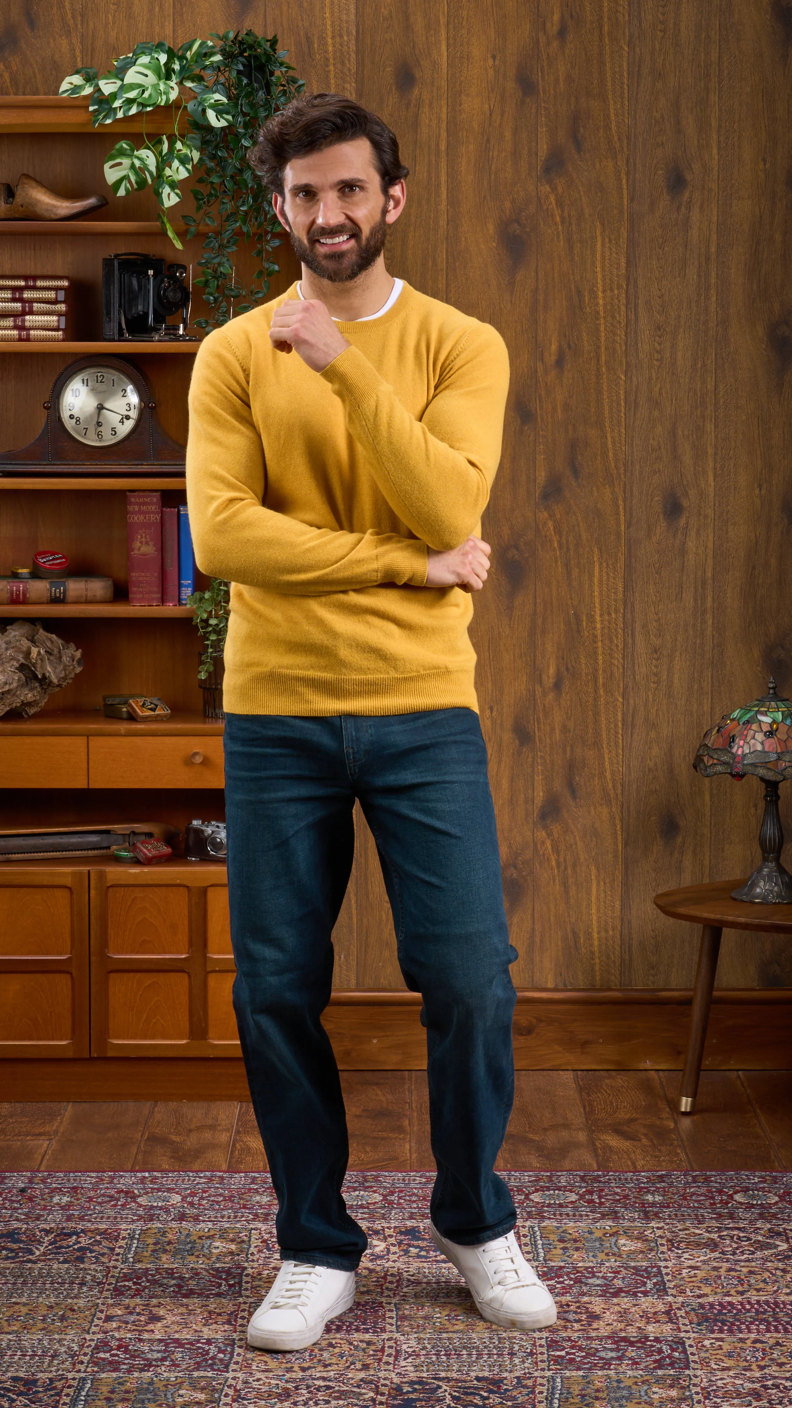 Men's Geelong Lambswool Crew Neck Jumper In Honeybee - Regular Fit