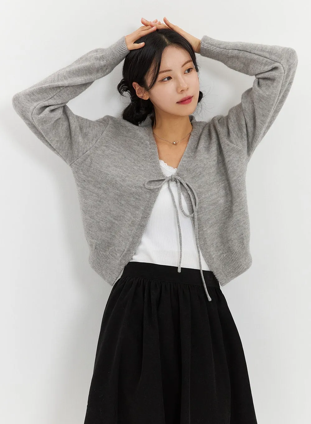 V-Neck Tie Cardigan OD321